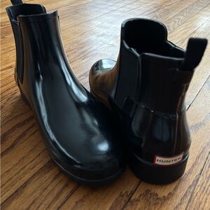 Hunter Glossy Black Ankle Boots